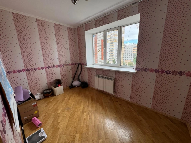 Купить квартиру в Брянской области. Вариант № 3330864, 7, площадь -  квм, цена 9000000 рублей