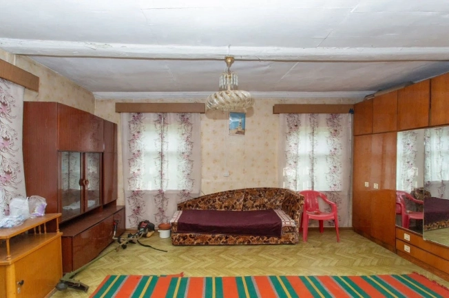 Купить дом в Микрорайоне Восточный, Тобольск в Тобольске. Вариант № 20763, 9, площадь -  квм, цена 3000000 рублей