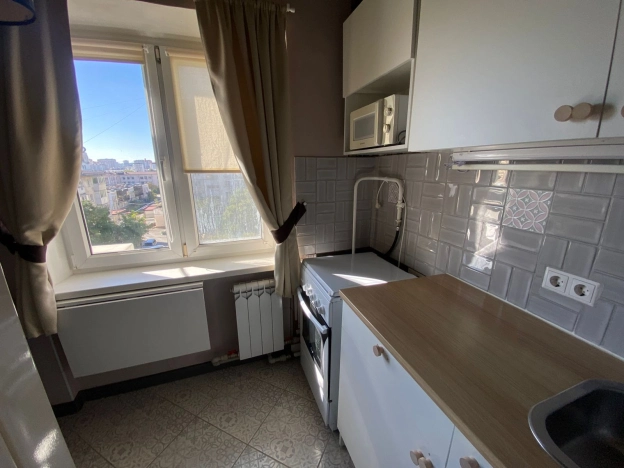 Купить однокомнатную квартиру в Новороссийске. Вариант № 5921628, 0, площадь -  квм, цена 5800000 рублей