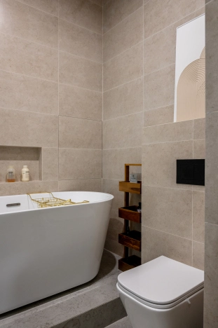 Купить квартиру в Москве. Вариант № 9745998, 6, площадь -  квм, цена 18300000 рублей