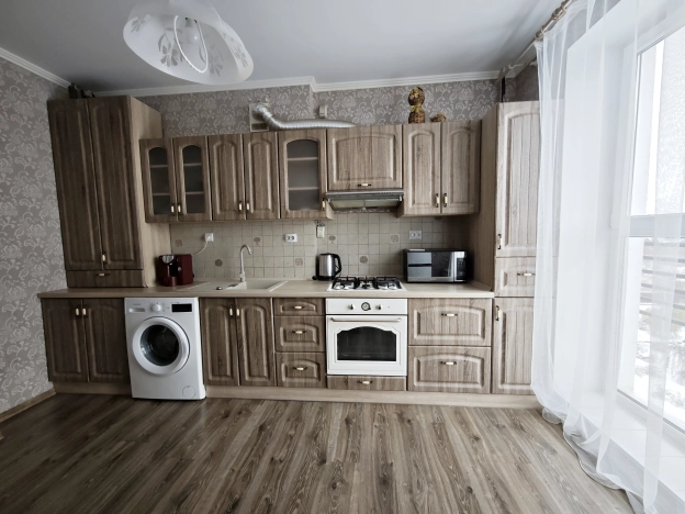 Снять квартиру на улице Олега Кошевого в Калининграде. Вариант № 10252092, 3, площадь -  квм, цена 37000 рублей