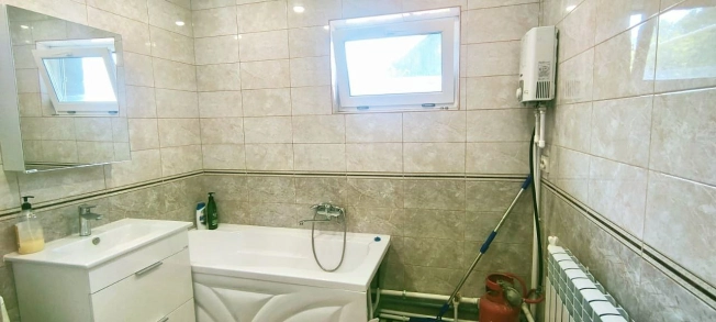 Купить дом в Южно-Сахалинске. Вариант № 8643958, 10, площадь -  квм, цена 9990000 рублей