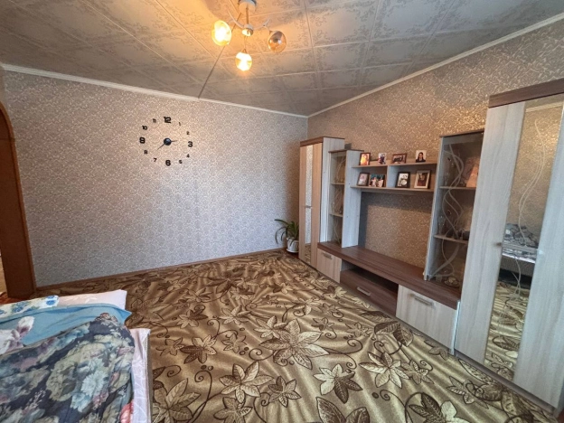 Купить дом в Новосибирске. Вариант № 9927969, 15, площадь -  квм, цена 10000000 рублей