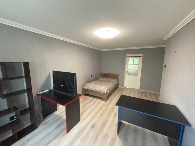 Купить трехкомнатную квартиру в районе Центральный в Калининграде. Вариант № 52135, 6, площадь -  квм, цена 6300000 рублей