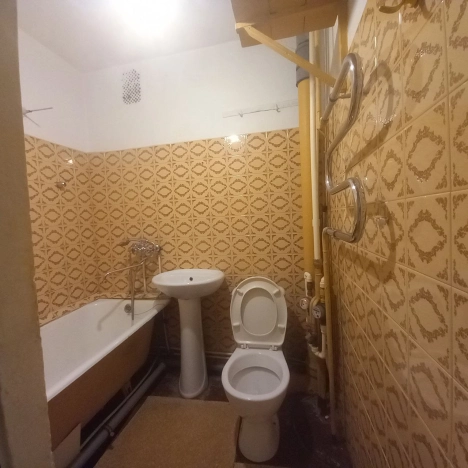 Купить двухкомнатную квартиру в Новосибирской области. Вариант № 10338396, 8, площадь -  квм, цена 5200000 рублей