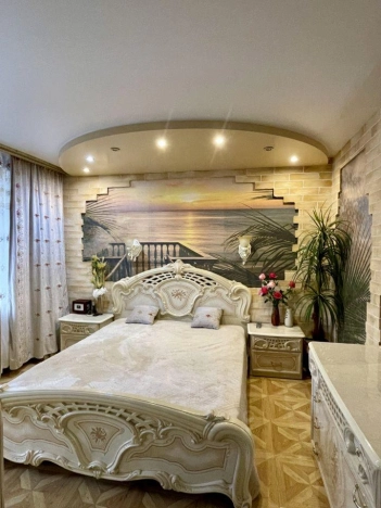 Купить четырехкомнатную квартиру в Московской области. Вариант № 10006373, 30, площадь -  квм, цена 11380000 рублей