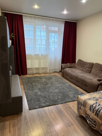 Купить квартиру на улице Горького в Иркутске. Вариант № 10002165, 6, площадь -  квм, цена 3800000 рублей