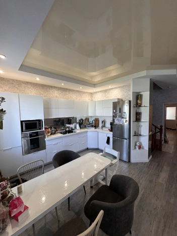 Купить дом в Приморском крае. Вариант № 5489727, 9, площадь -  квм, цена 40000000 рублей