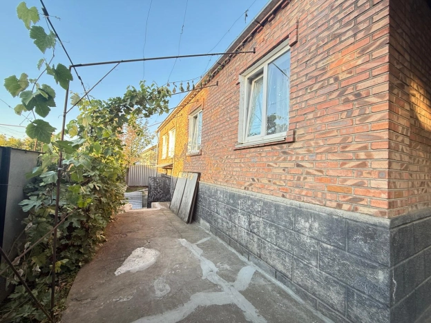 Купить дом в Элисте. Вариант № 8543003, 1, площадь -  квм, цена 10000000 рублей