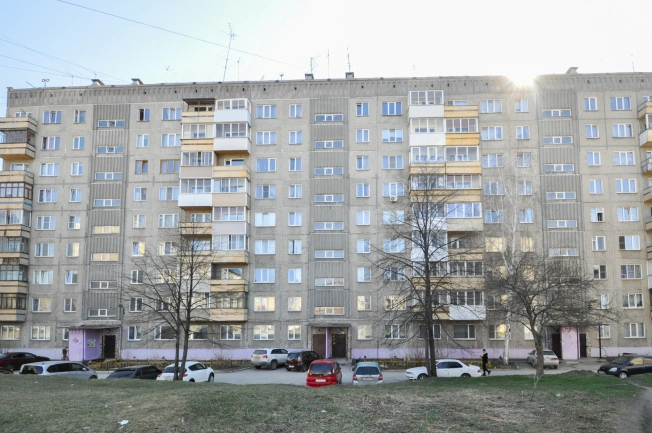 Купить однокомнатную квартиру в районе Советский в Новосибирске. Вариант № 38047, 14, площадь -  квм, цена 3400000 рублей