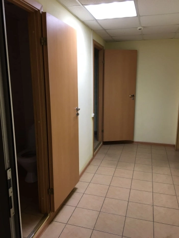 Купить многокомнатную квартиру в Ленинградской области. Вариант № 9777, 9, площадь -  квм, цена 21000000 рублей