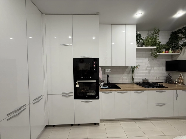 Купить квартиру в Калининграде. Вариант № 10357542, 5, площадь -  квм, цена 7650000 рублей