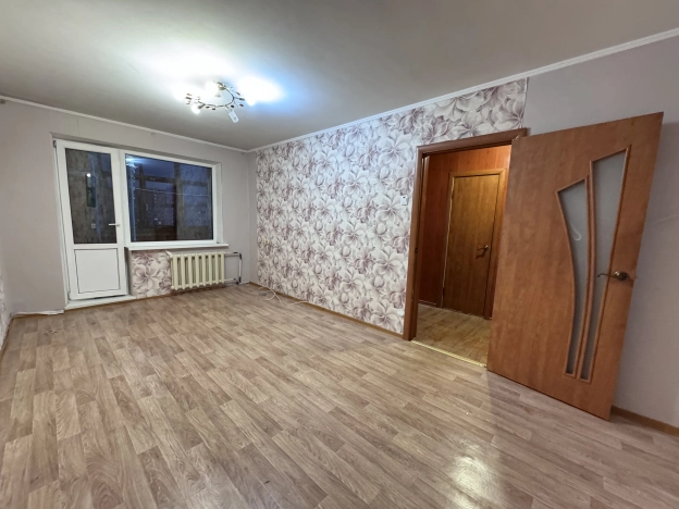 Купить квартиру на вторичке в Уфе. Вариант № 6796656, 2, площадь -  квм, цена 3000000 рублей