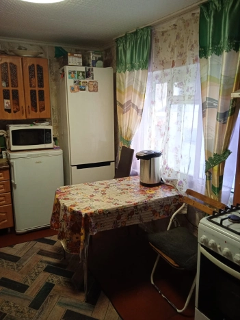 Купить трехкомнатную квартиру на вторичке на улице ПМС-180 в Новосибирской области. Вариант № 22500, 1, площадь -  квм, цена 1800000 рублей