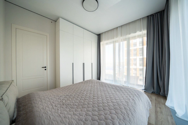 Купить двухкомнатную квартиру в районе Василеостровский в Санкт-Петербурге. Вариант № 5842162, 7, площадь -  квм, цена 26990000 рублей