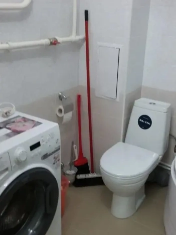 Купить квартиру на вторичке на улице набережная реки Карповки в Санкт-Петербурге. Вариант № 10978869, 6, площадь - квм, цена 5000000 рублей