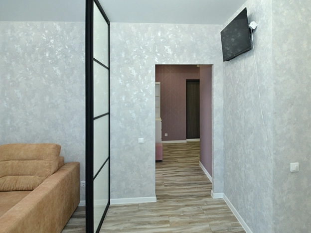 Купить однокомнатную квартиру в ЦАО в Новосибирске. Вариант № 10004, 10, площадь -  квм, цена 6990000 рублей