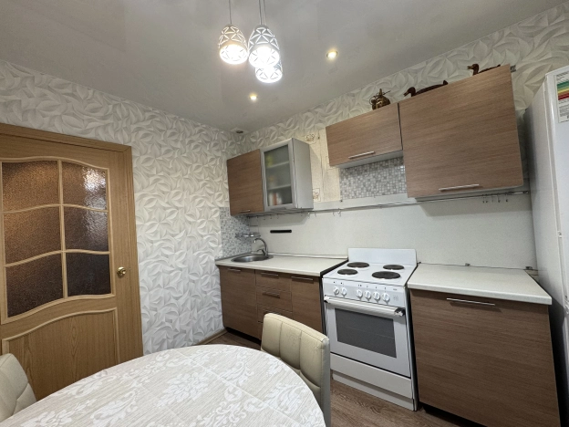 Купить трехкомнатную квартиру в районе Октябрьский в Улан-Удэ. Вариант № 6882244, 8, площадь - квм, цена 7600000 рублей