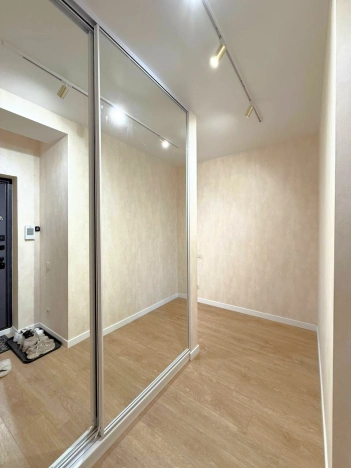 Купить квартиру в Вологодской области. Вариант № 809851, 18, площадь -  квм, цена 12000000 рублей