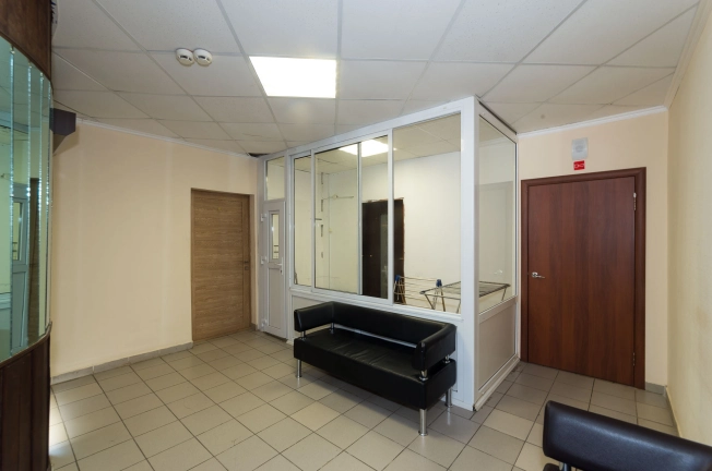 Купить коммерческую недвижимость в Тобольске. Вариант № 14638, 4, площадь -  квм, цена 21000000 рублей