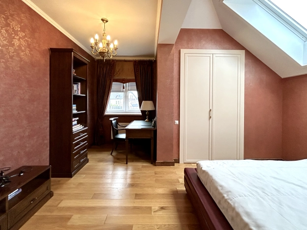 Купить дом в Москве. Вариант № 5270277, 31, площадь -  квм, цена 60000000 рублей