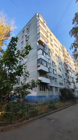 Купить трехкомнатную квартиру в Ростовской области. Вариант № 3651933, 11, площадь -  квм, цена 5500000 рублей