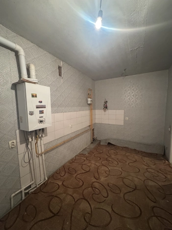 Купить однокомнатную квартиру на вторичке в Ростовской области. Вариант № 25095, 6, площадь -  квм, цена 3399000 рублей