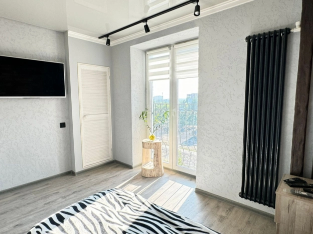 Купить трехкомнатную квартиру в районе Коминтерновский в Воронеже. Вариант № 49579, 19, площадь -  квм, цена 6099000 рублей