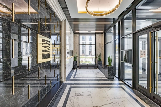 . Вариант № 10028108, 6, площадь - 175 квм, цена 135000000 рублей