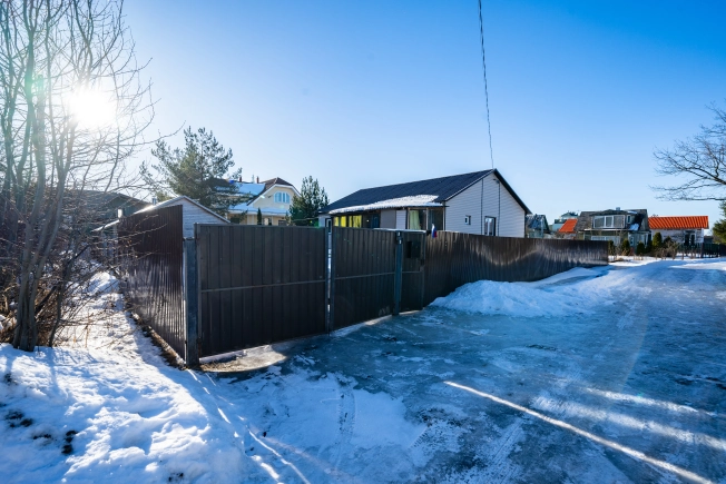 Купить дом на улице Прилуговая в Санкт-Петербурге. Вариант № 21601, 27, площадь -  квм, цена 11900000 рублей