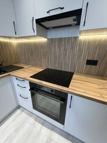 Купить трехкомнатную квартиру в районе Кировский в Ростове-на-Дону. Вариант № 38329, 2, площадь -  квм, цена 8600000 рублей