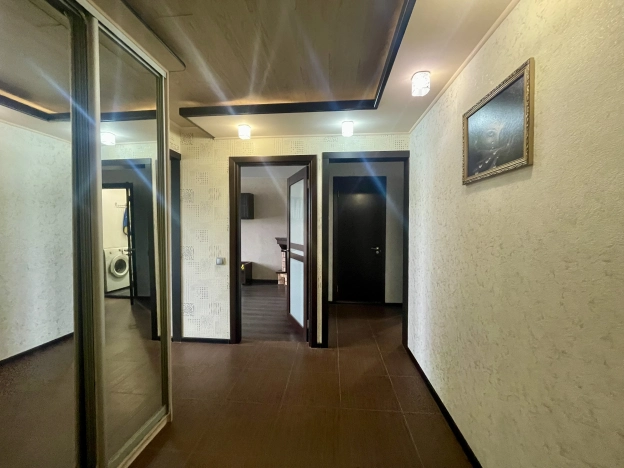 Купить трехкомнатную квартиру в Лакинске. Вариант № 668497, 10, площадь -  квм, цена 5665000 рублей