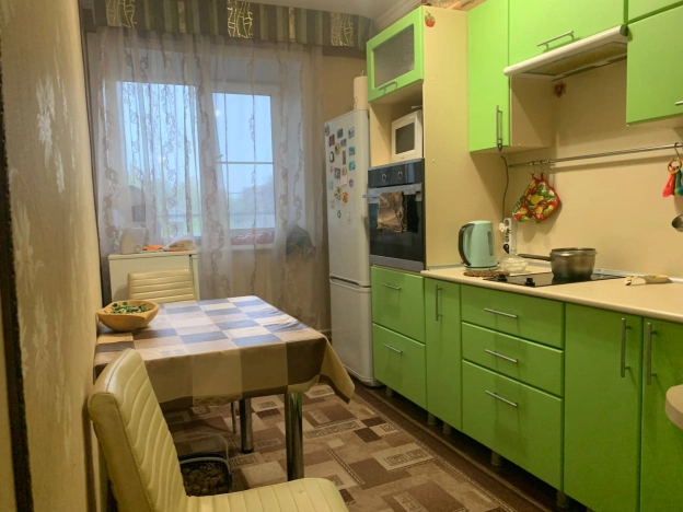 Купить двухкомнатную квартиру на улице переулок Николая Липового в Бийске. Вариант № 3947557, 2, площадь -  квм, цена 2150000 рублей