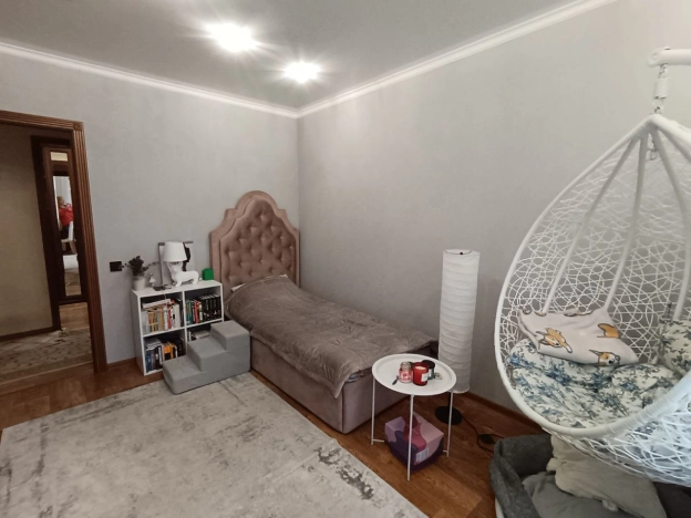 Купить квартиру на улице Есенина в Белгороде. Вариант № 40700, 10, площадь -  квм, цена 7700000 рублей