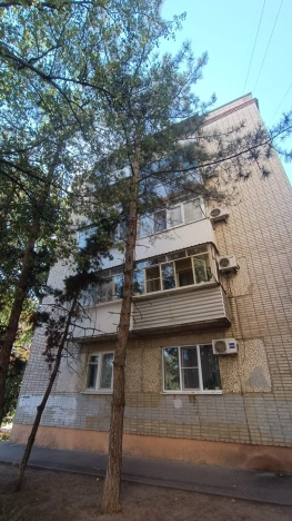 Купить трехкомнатную квартиру в Ростовской области. Вариант № 2823943, 13, площадь -  квм, цена 4730000 рублей