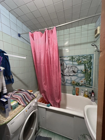 Купить четырехкомнатную квартиру в Волгограде. Вариант № 6965609, 15, площадь -  квм, цена 7700000 рублей