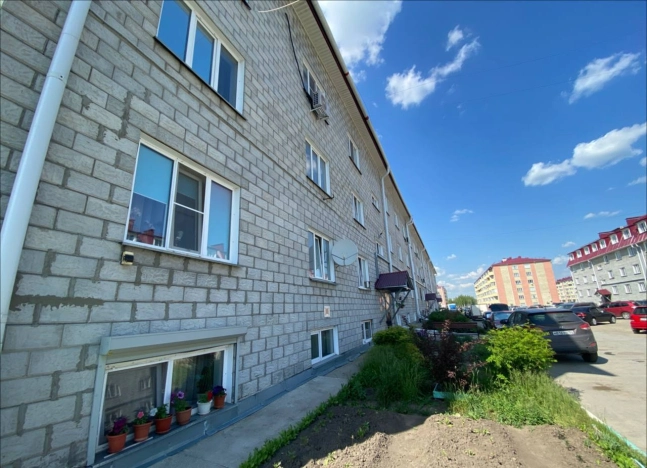 Купить трехкомнатную квартиру на улице Локтинская в Новосибирской области. Вариант № 46354, 0, площадь -  квм, цена 4000000 рублей