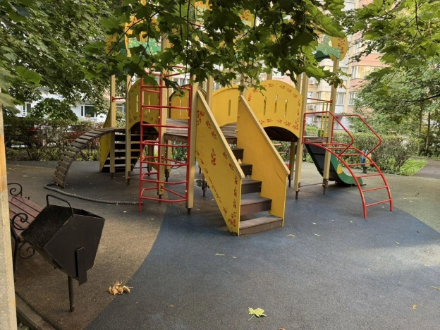 Купить квартиру в Москве. Вариант № 3308890, 31, площадь - квм, цена 45000000.0000 рублей