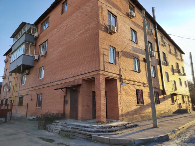 Купить трехкомнатную квартиру в районе Кировский в Ростове-на-Дону. Вариант № 25492, 0, площадь -  квм, цена 5900000 рублей