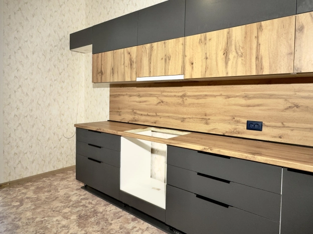 Купить квартиру на вторичке в Уфе. Вариант № 10415305, 3, площадь -  квм, цена 6799000 рублей