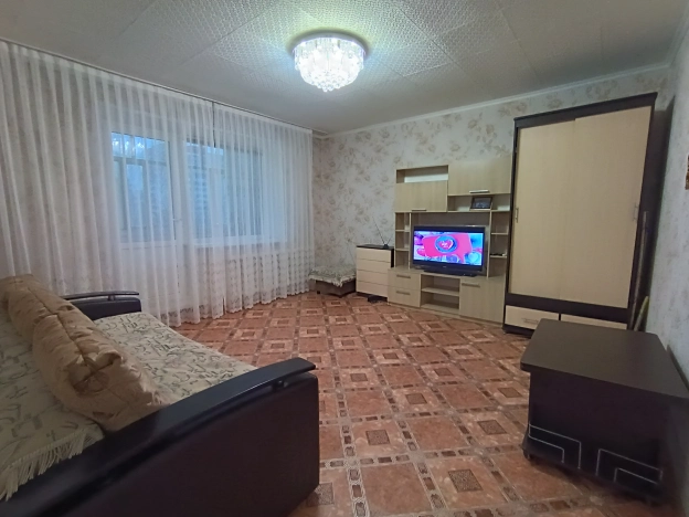 Снять квартиру в Тобольске. Вариант № 9777765, 1, площадь -  квм, цена 40000 рублей