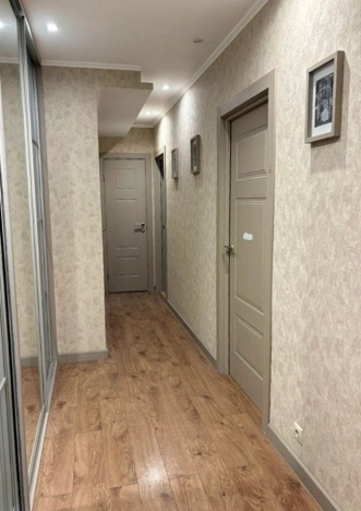 Купить двухкомнатную квартиру в Одинцове. Вариант № 3347350, 5, площадь -  квм, цена 17900000 рублей