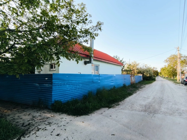 Купить дом на улице Гранатовая в Краснодарском крае. Вариант № 2055983, 10, площадь -  квм, цена 5500000 рублей