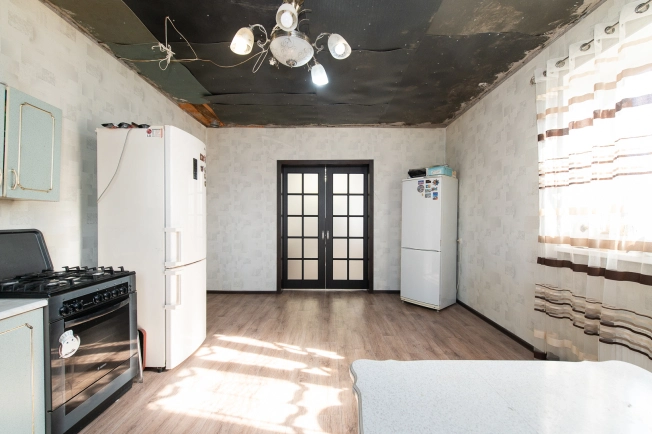 Купить дом в Челябинской области. Вариант № 31923, 8, площадь -  квм, цена 6000000 рублей