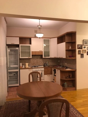 Купить квартиру в районе Тверской в Москве. Вариант № 871276, 3, площадь - квм, цена 40900000.0000 рублей