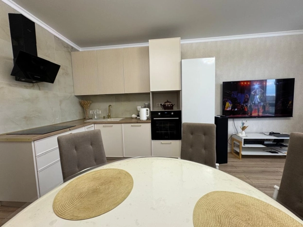 Купить квартиру на улице Гидростроителей в Краснодаре. Вариант № 4089399, 2, площадь -  квм, цена 8800000 рублей