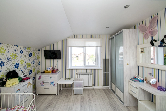 Купить дом на улице Школьная в Нижегородской области. Вариант № 8684619, 9, площадь -  квм, цена 24150000 рублей