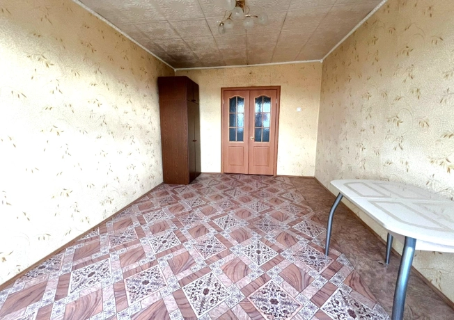 Купить трехкомнатную квартиру в Калуге. Вариант № 7703464, 1, площадь -  квм, цена 4690000 рублей