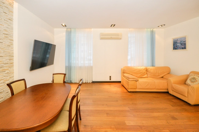 Купить трехкомнатную квартиру на вторичке на улице Костычева в Новосибирске. Вариант № 22154, 13, площадь -  квм, цена 14500000 рублей