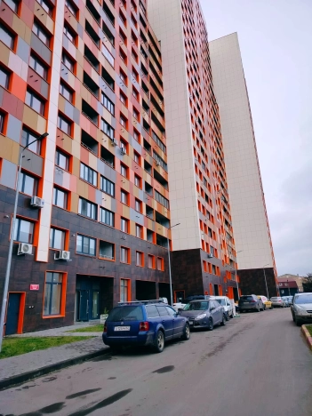 Купить однокомнатную квартиру на улице Шелепихинская набережная в Москве. Вариант № 9959156, 20, площадь -  квм, цена 6100000 рублей